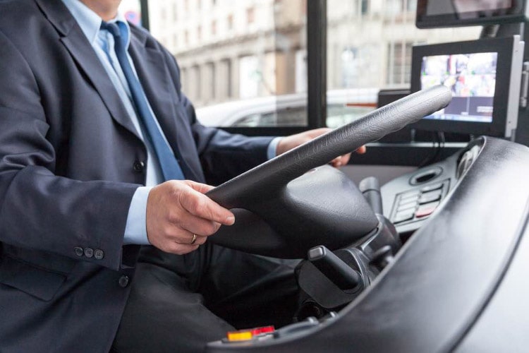 Come e quanto costa prendere la patente bus ticino